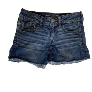 American Eagle Denim Jean Shorts Womens Size 2 Cut Off Fray Hem